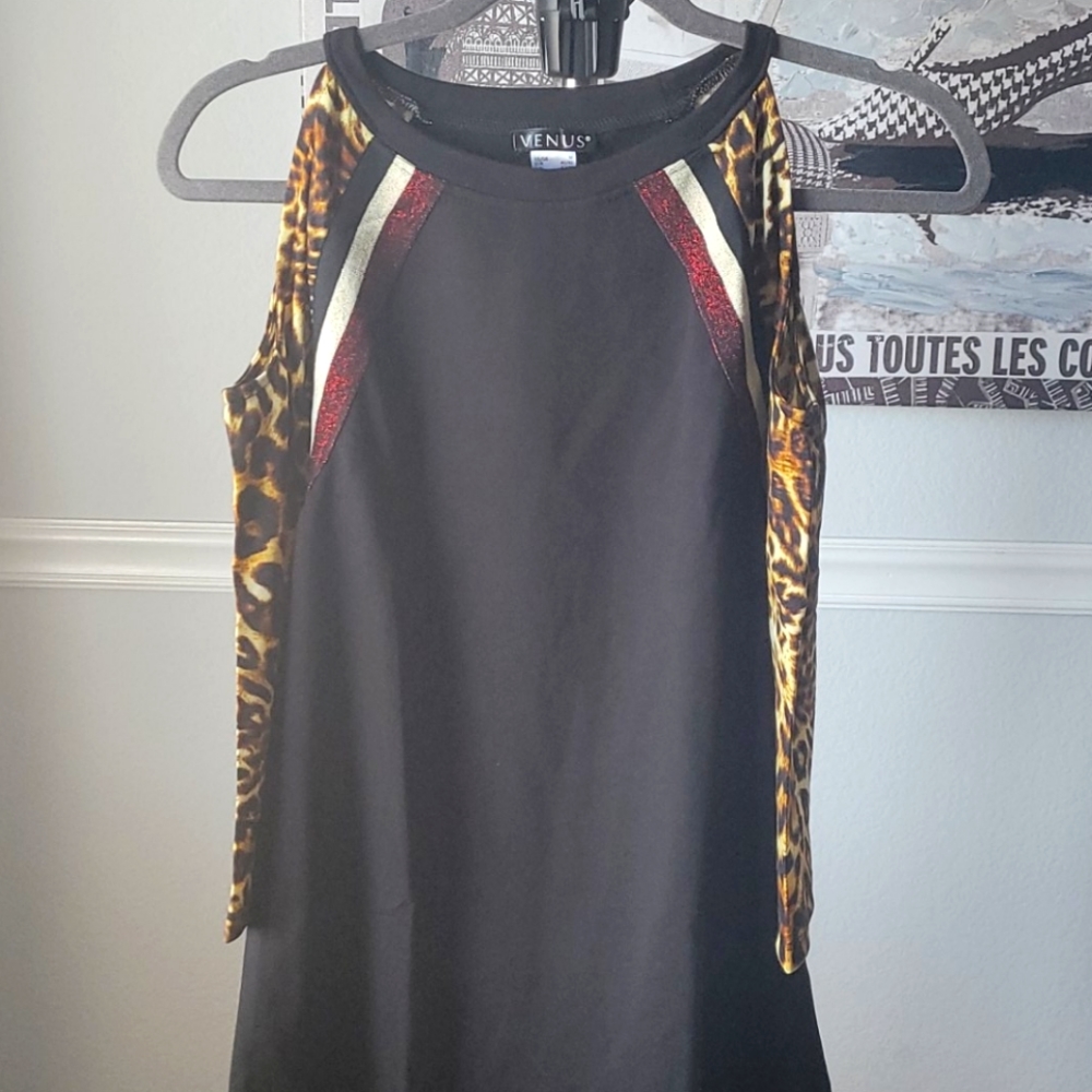 VENUS BRAND NEW animal print could shoulder top